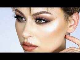 Simple Make-Up